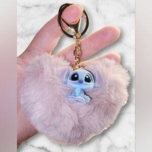 Disney New Doorables Flocked Stitch Fuzzy Heart Keychain Key Chain Purse…